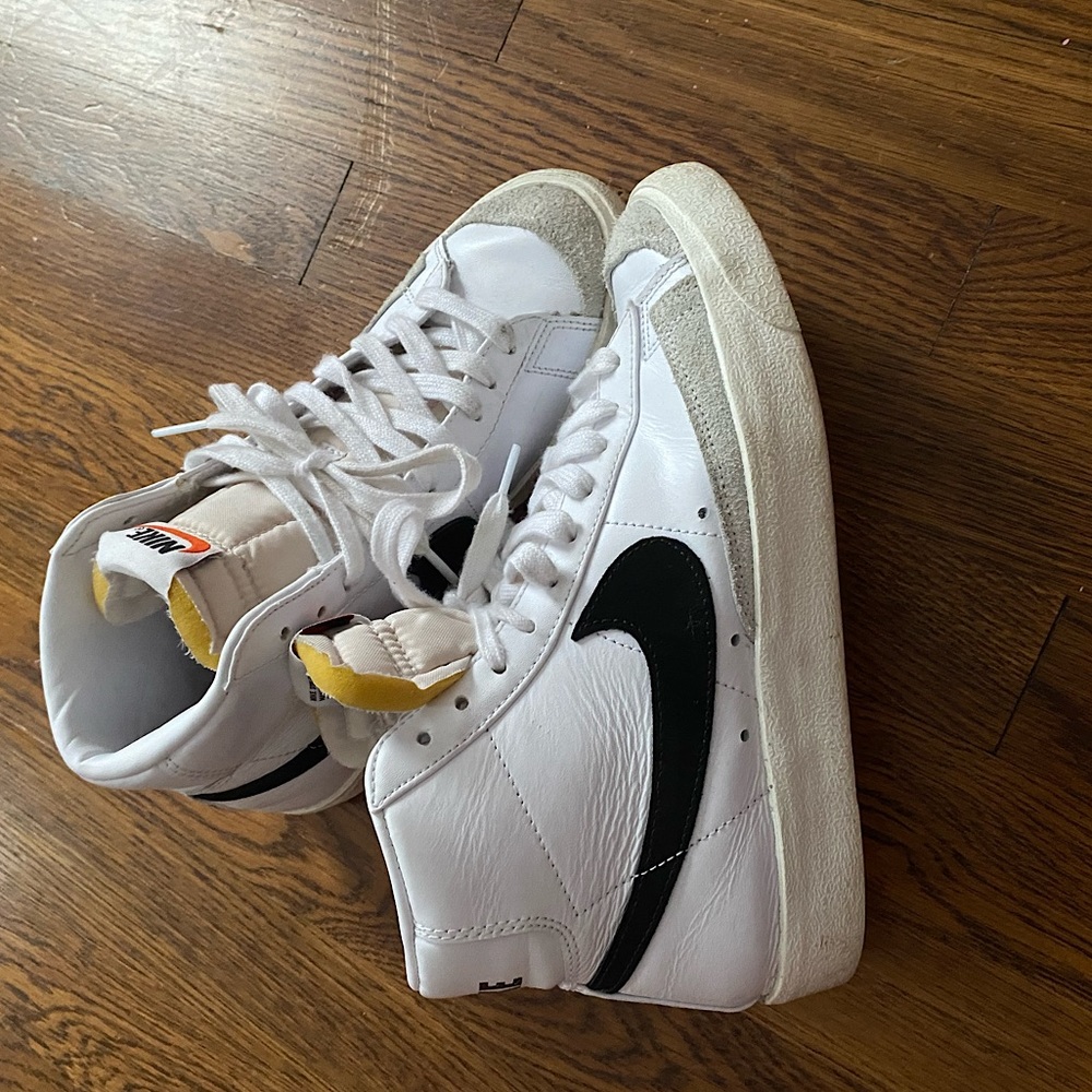 NIKE BLAZER HIGH TOPS
